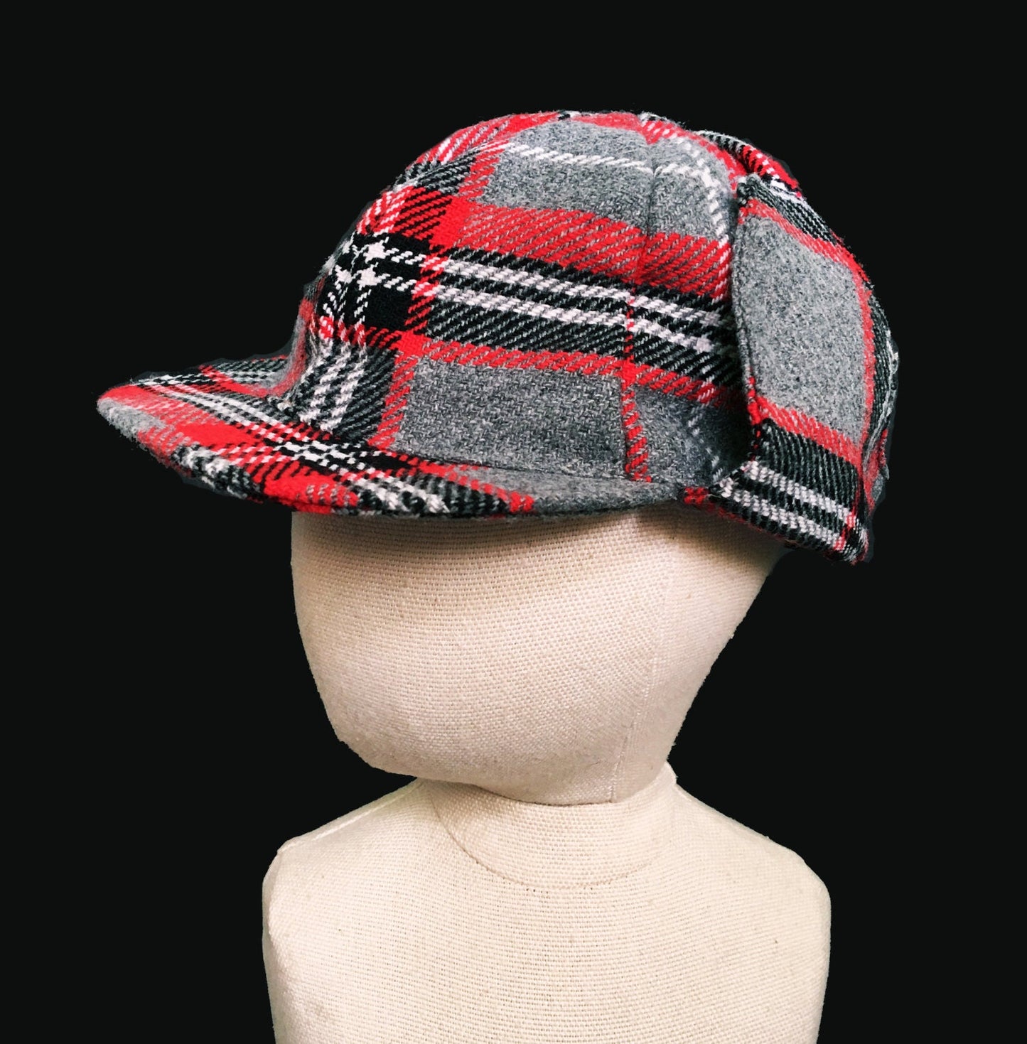 Vintage 70's Grey/Red Plaid "Sherlock" Cap New old British Stock  18m/3Y