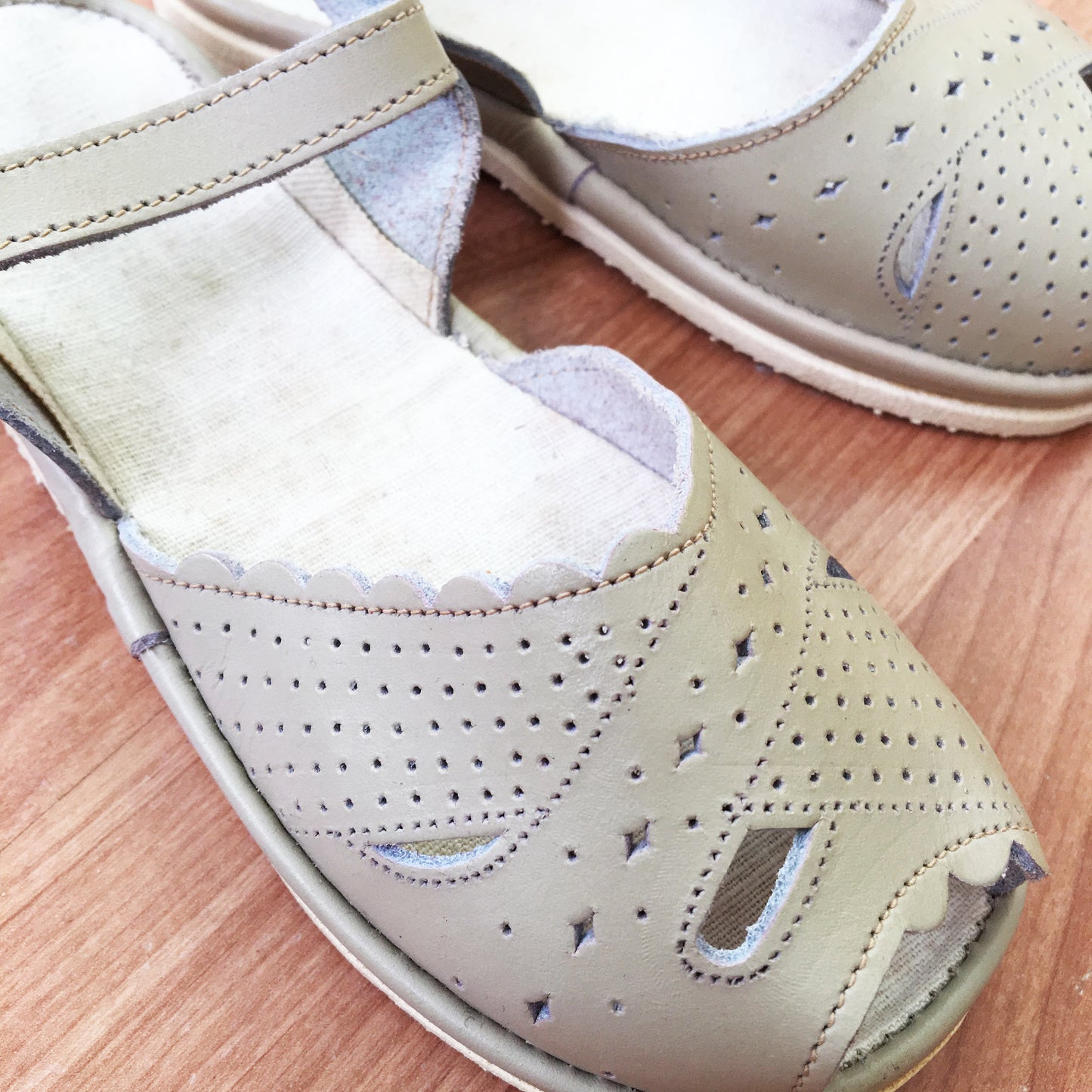 50's Vintage Grey Leather Open Toe Sandals New Old Stock Made in France EU 28