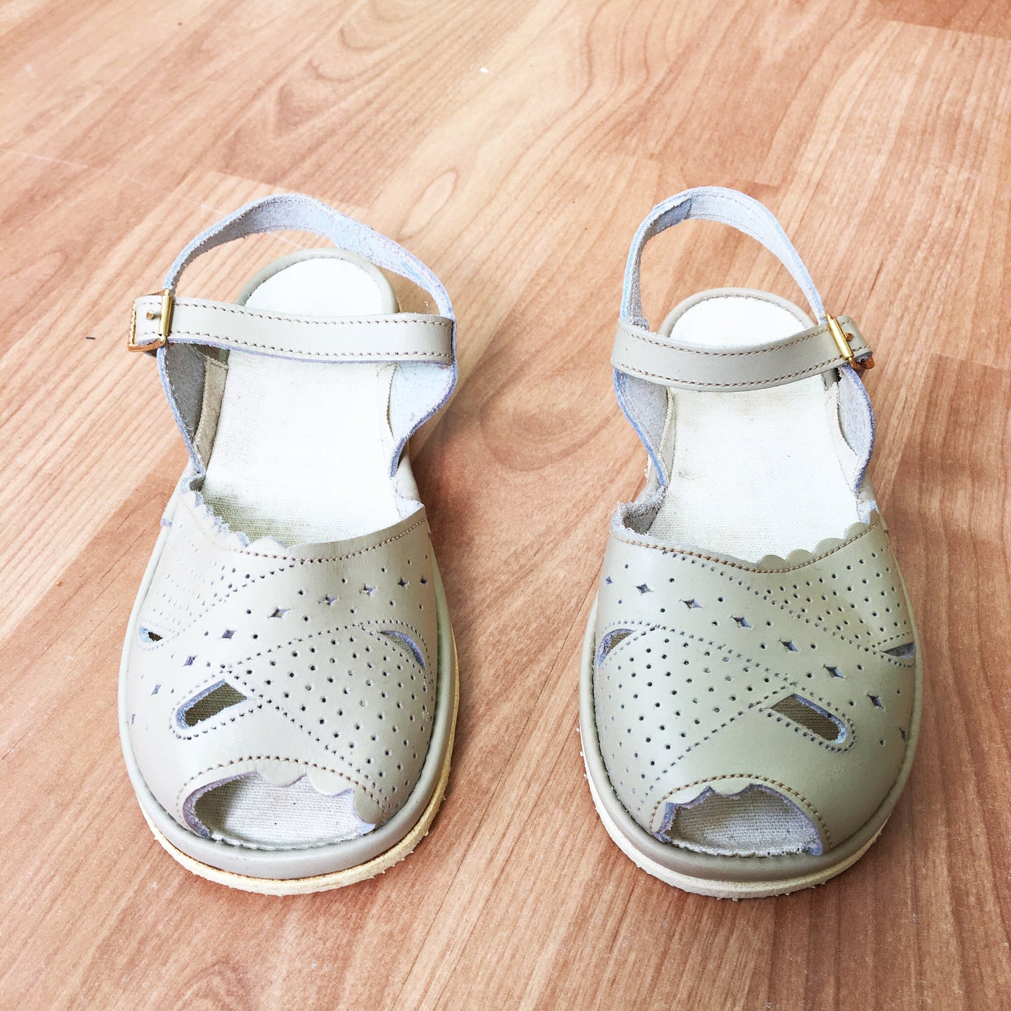 50's Vintage Grey Leather Open Toe Sandals New Old Stock Made in France EU 28