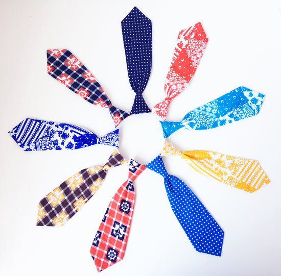 Load image into Gallery viewer, Vintage 70&amp;#39;s New Old Stock  Tie Made in England
