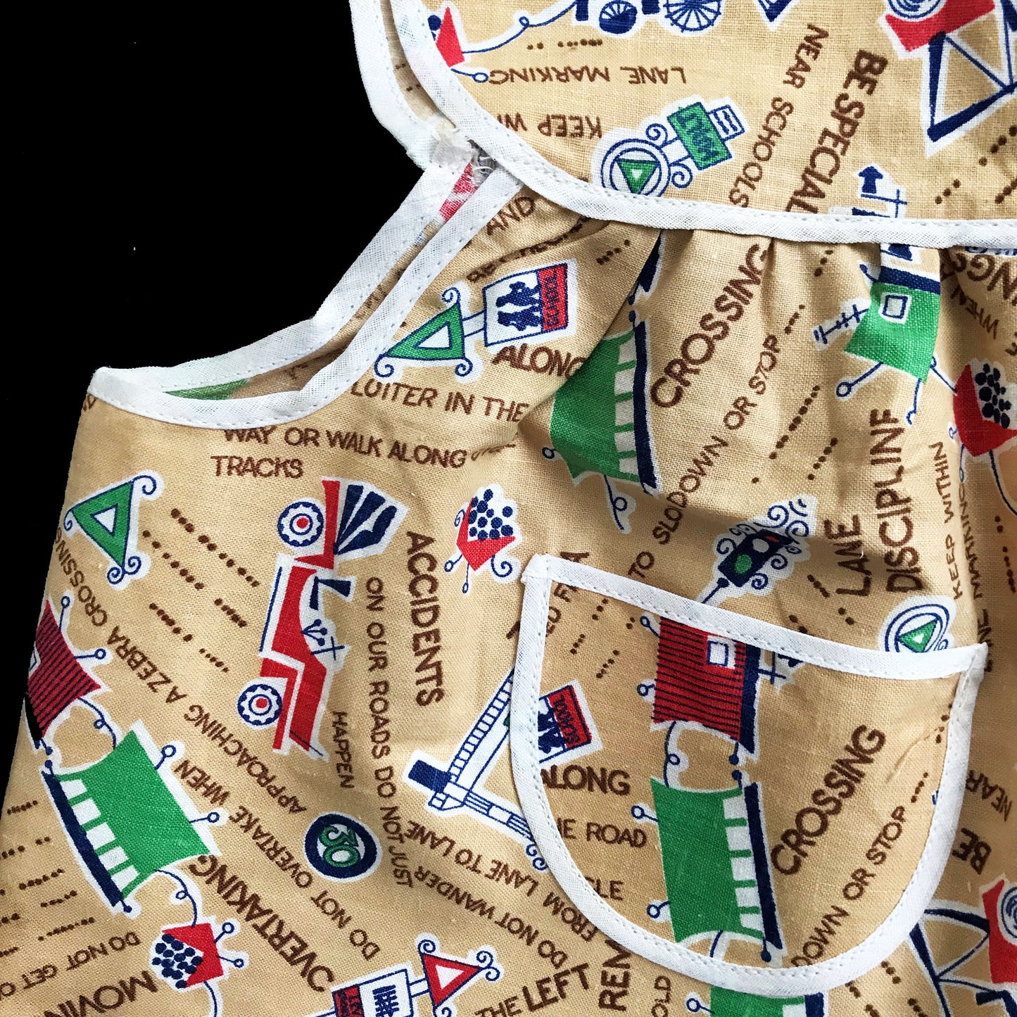 Vintage 1960's Scandi Style Apple Printed Apron / Bib British Stock Size 2-3Y