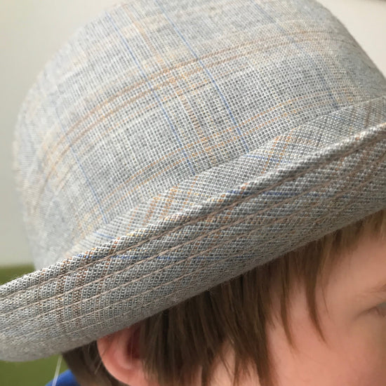 Vintage 1970s Children's / Teens French Grey / Beige Waterproof Coated Wool Trilby Hat 54 and 56cm / 6-8Y and 10Y+