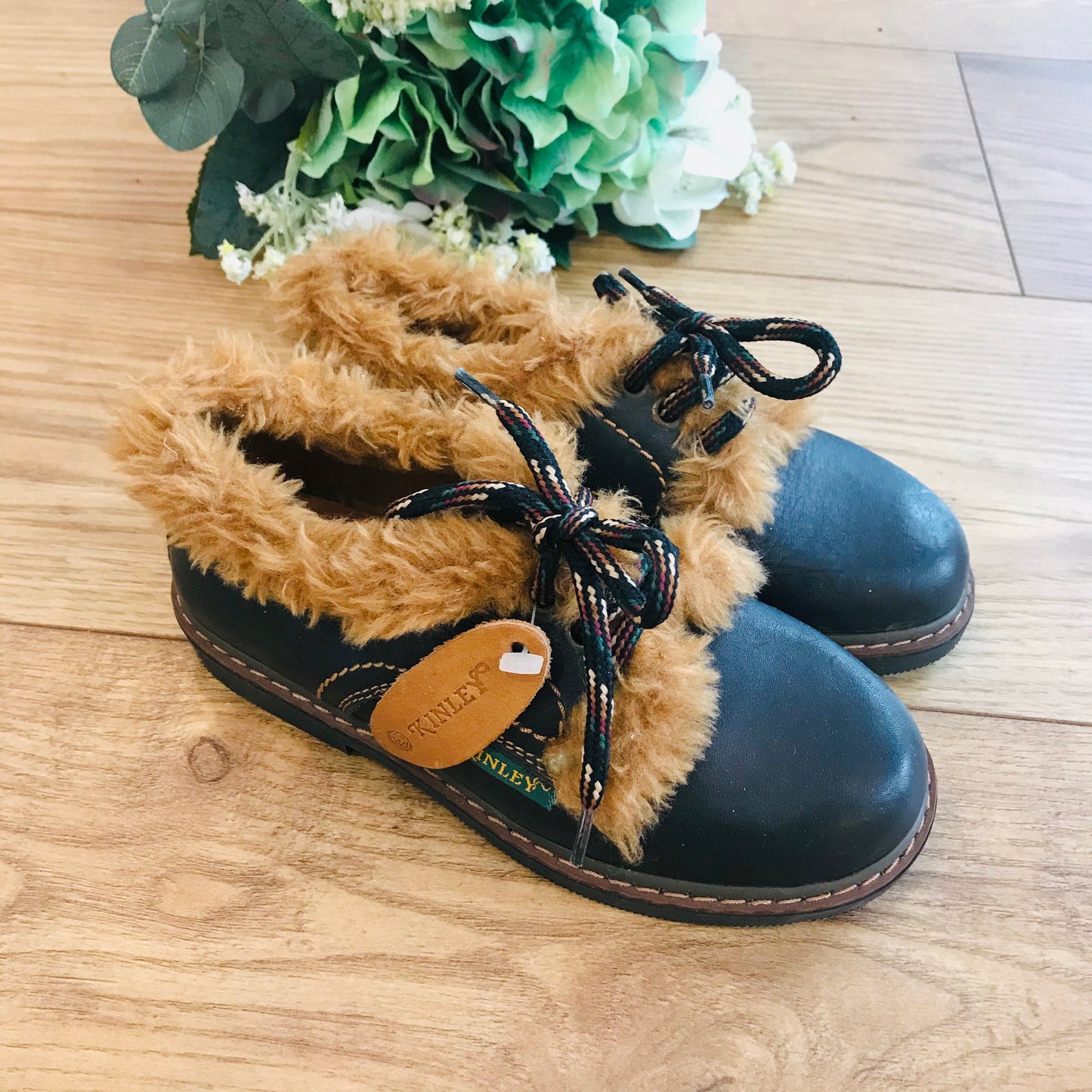 Vintage 80s Dark Blue Children's Leather Lined Brogues /  Shoes  Size EU 29