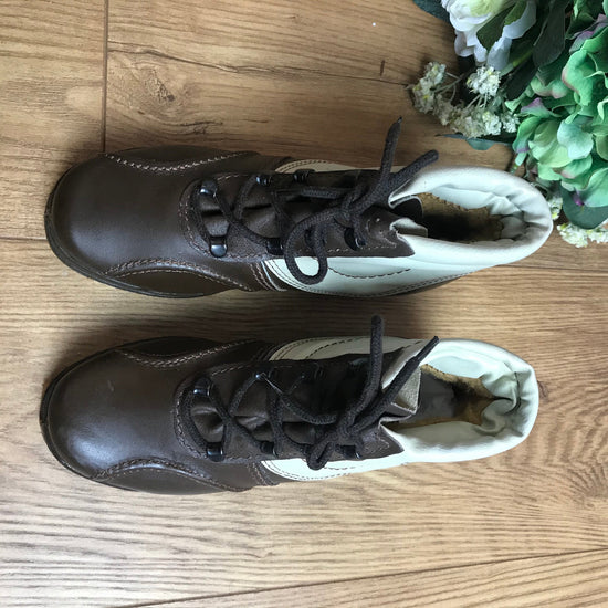 Deadstock 1970's Children's Cosy Brown Lined Vegan Low Boots  Made in France EU 34