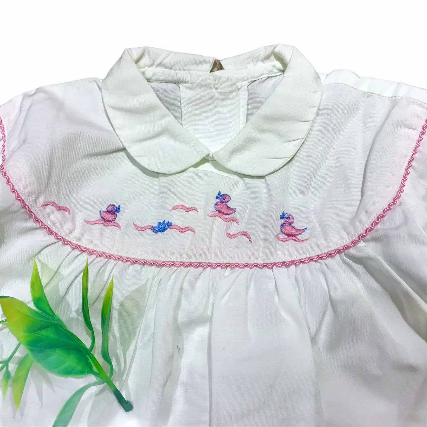 Vintage 60's White "Ducklings" Embroidered Long Sleeve Top / Shirt / Blouse  6-9 Months