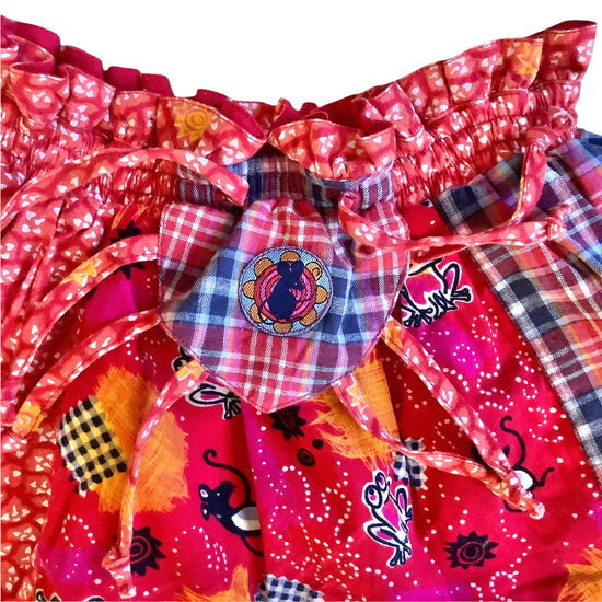 Load image into Gallery viewer, French Vintage 80s Red Printed Girl&amp;#39;s Skirt / 5-6Y
