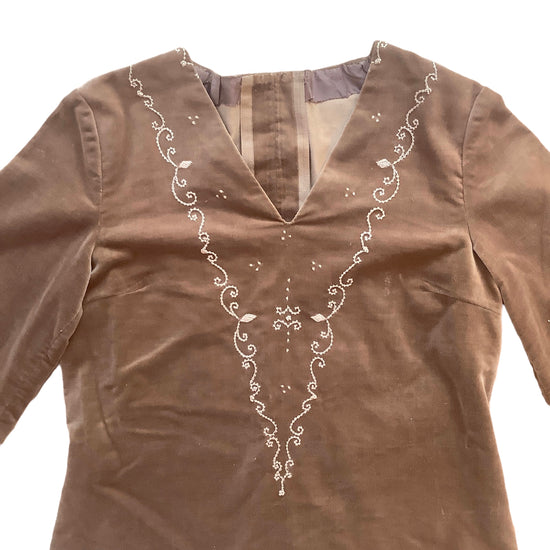 Load image into Gallery viewer, Vintage 60&amp;#39;s Brown Velvet Dress / 10-12Y

