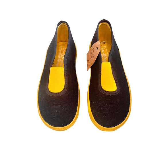 Load image into Gallery viewer, Vintage 80s Slippers Shoes EU 27
