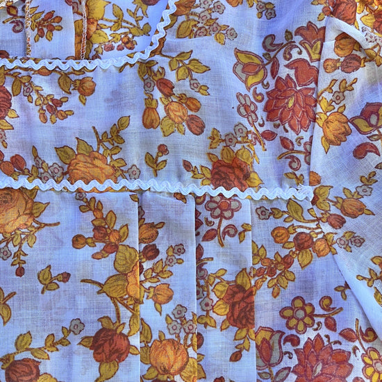 Load image into Gallery viewer, Vintage 1970s Boho Folk Top French Made 12Y +
